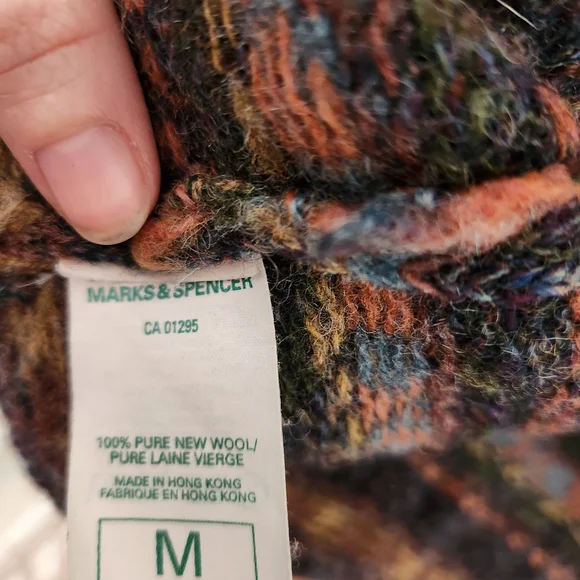 100% Wool Cardigan - Picture 5 of 5